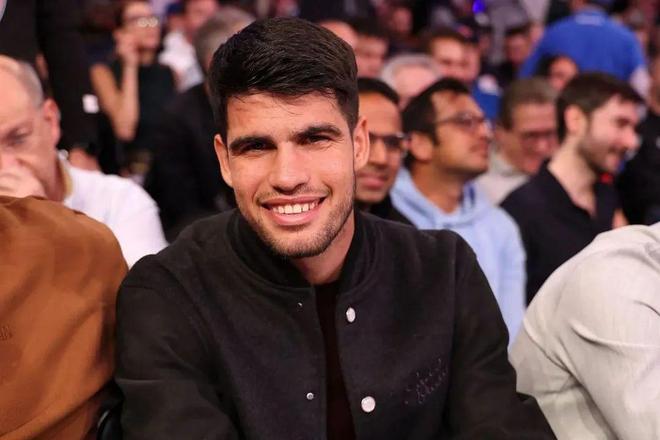 继续吸引着 继续吸引着