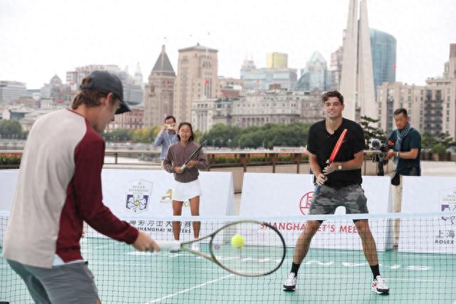 但她的教练 但她的教练